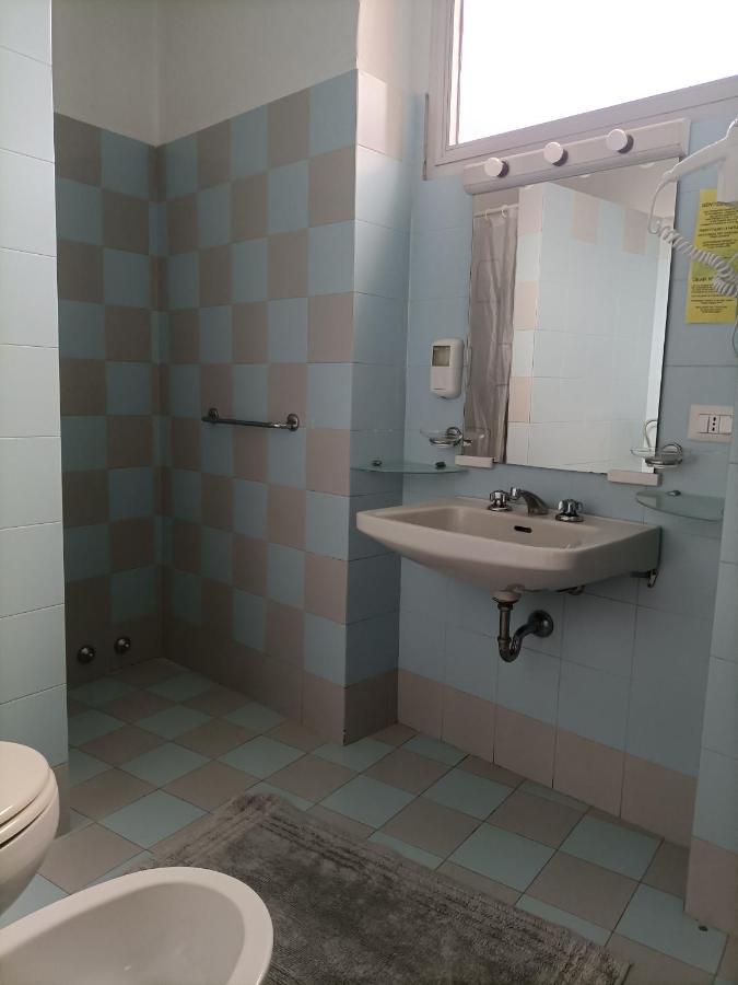 Albergo Roma Gattico Екстер'єр фото