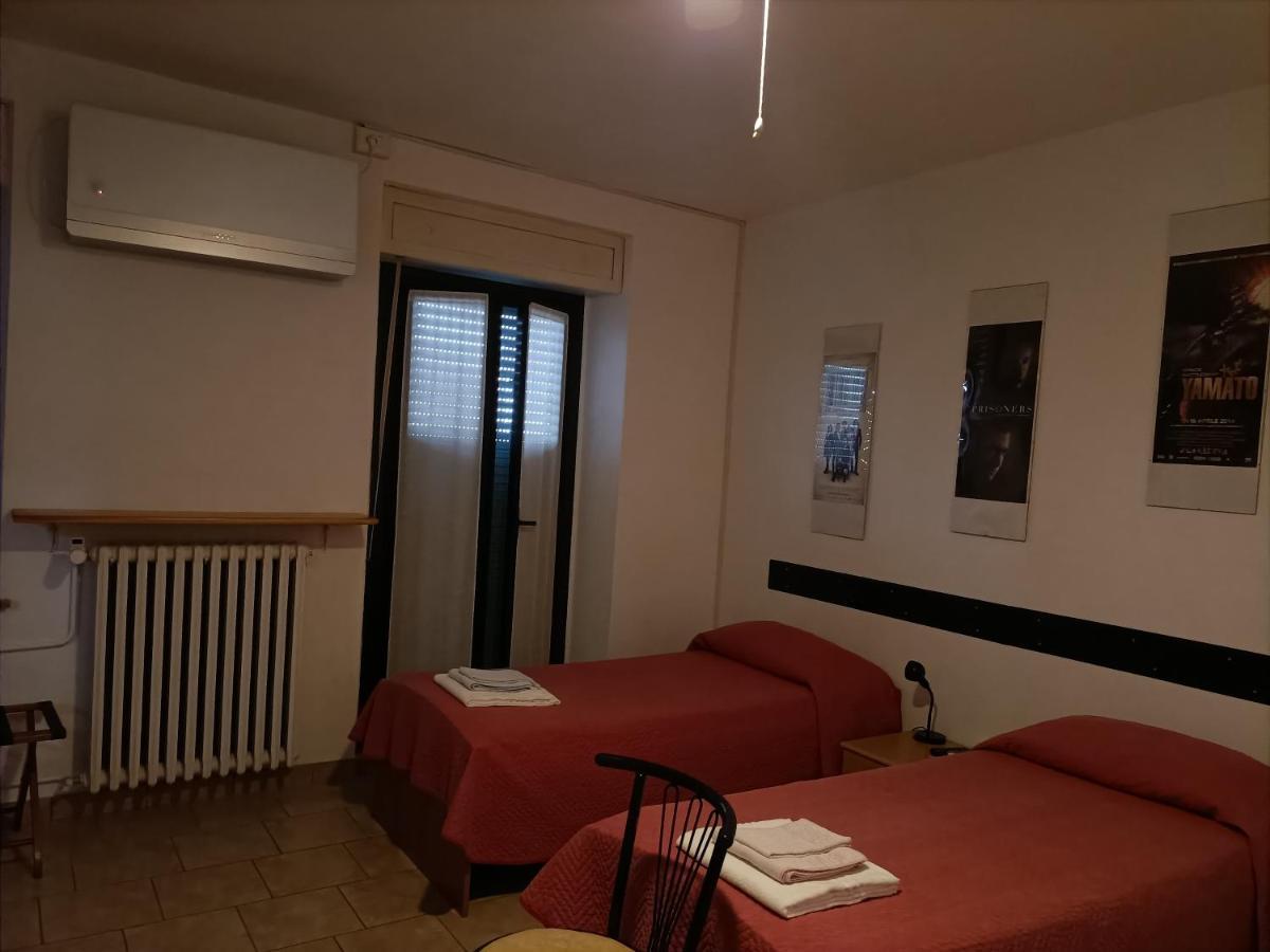 Albergo Roma Gattico Екстер'єр фото