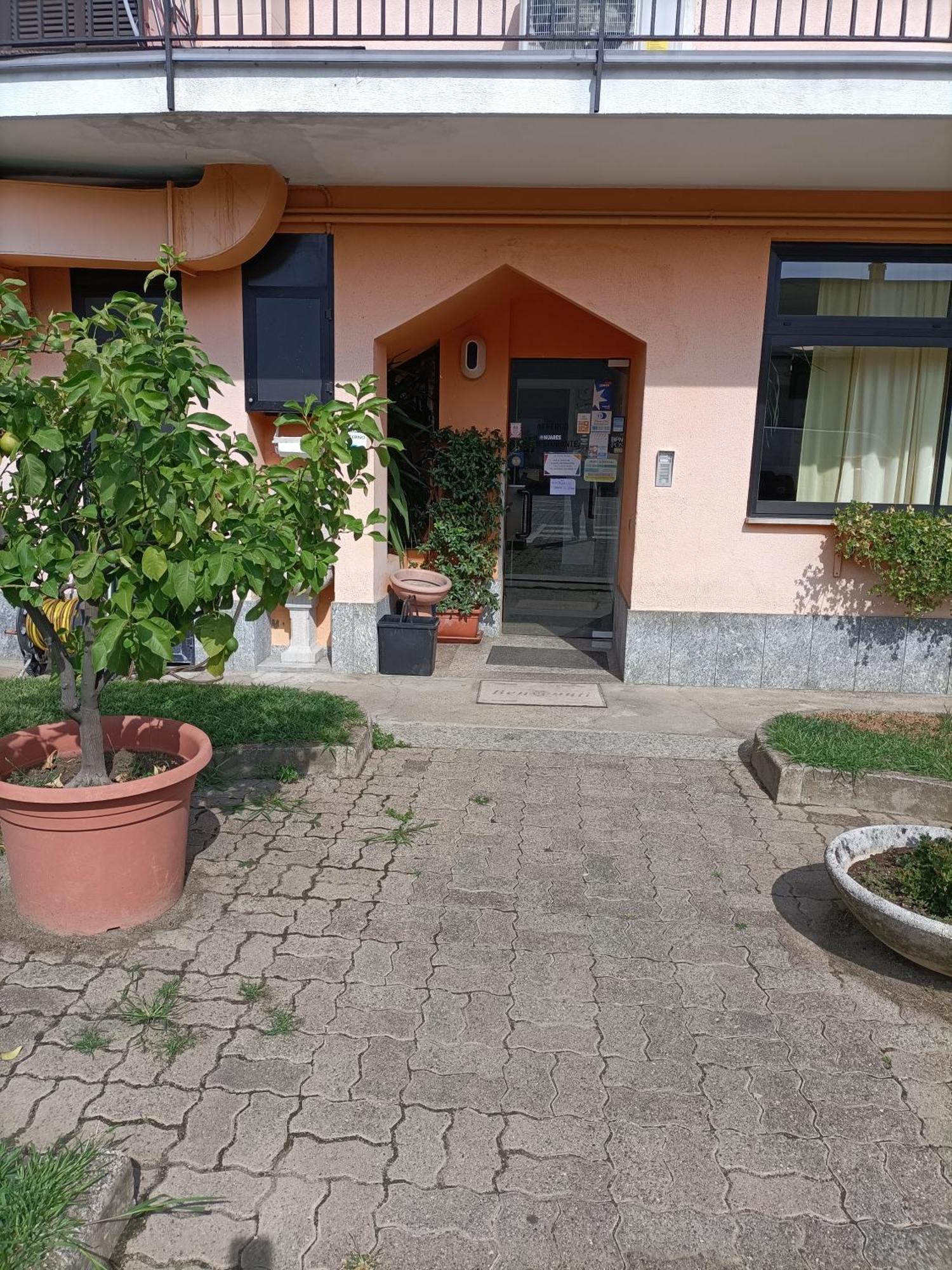 Albergo Roma Gattico Екстер'єр фото