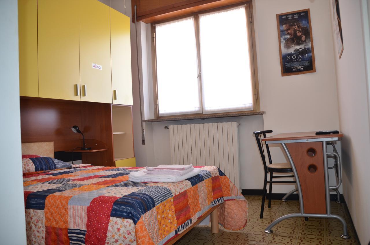 Albergo Roma Gattico Екстер'єр фото